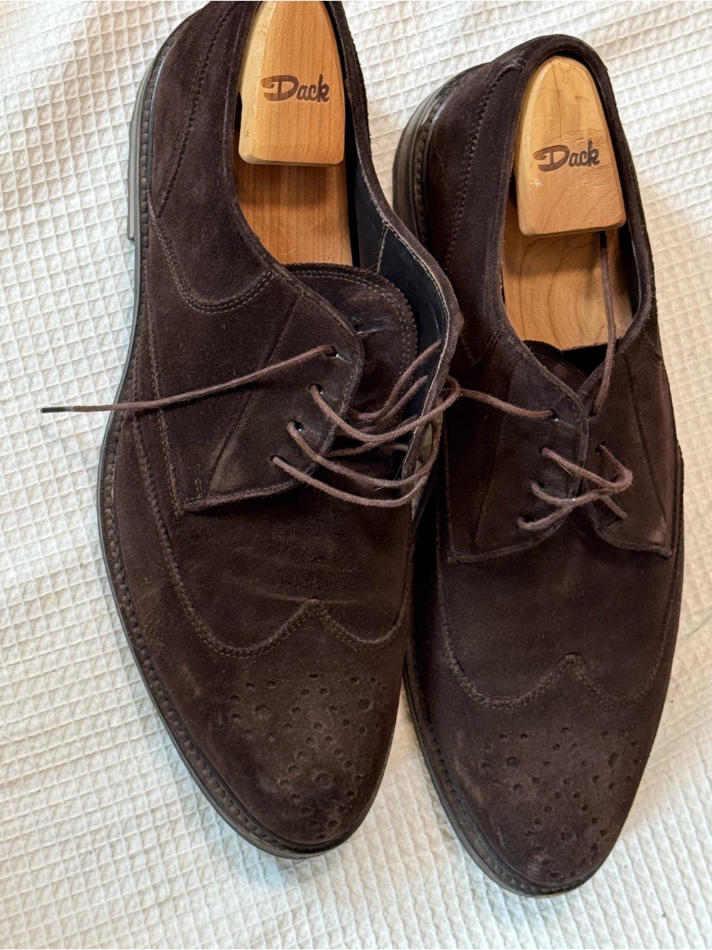 Hugo Boss made in Italy  Men's Dark Brown Suede Wingtip Derby Shoes